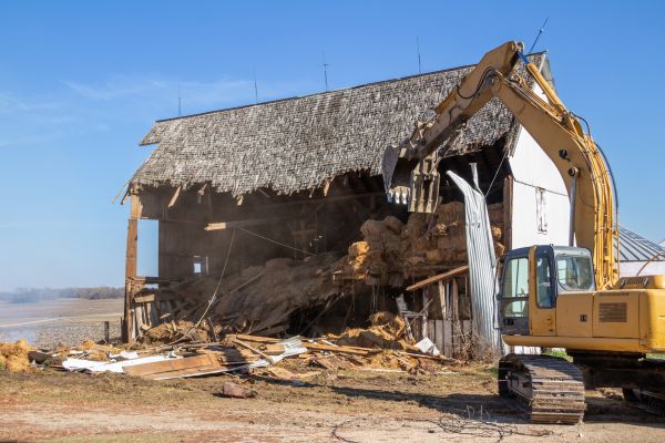 Barn Demolition in Davenport