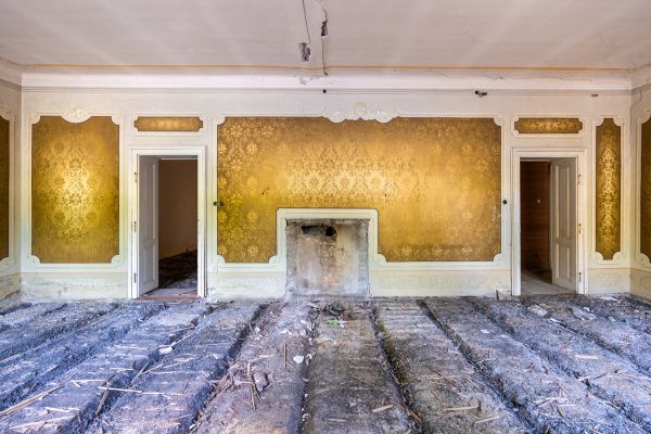 Fireplace Demolition in Davenport