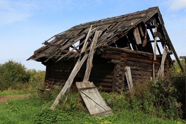 Pole Barn Demolition in Davenport
